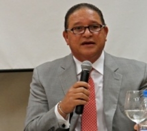 Alejandro Montás.