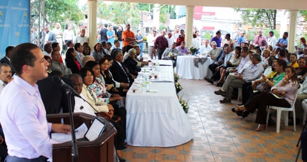 Alcalde Santo Domingo Este afirma ha construido mas de 933 obras: 