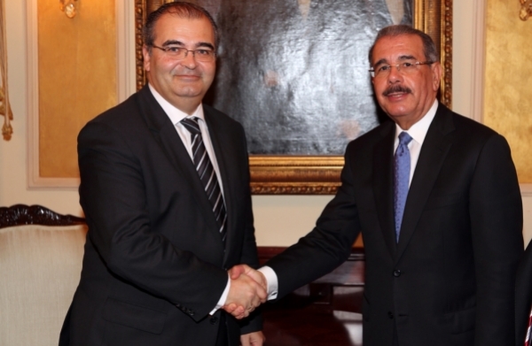 Presidente Banco Popular Español está ilusionado con perspectivas económicas RD