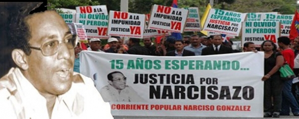 Cartel del profesor universitario en su decimo quinto aniversario, donde se pide justicia