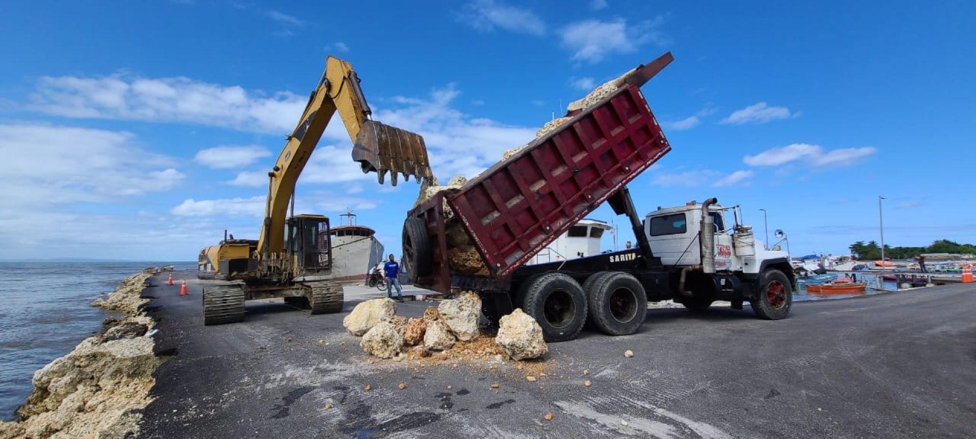 Apordom inicia intervención en muelle turístico y pesquero de Río San ...