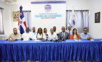 Conflicto entre alcalde Francisco Peña y regidores por presupuesto municipal en Santo Domingo Oeste. Imagen: Fuente externa.