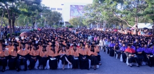 UASD gradua mil 580 nuevos profesionales 