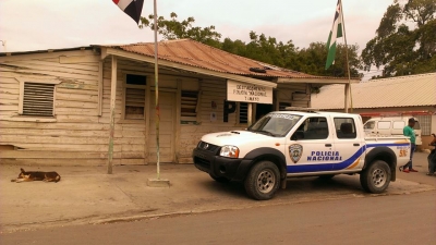 Denuncian destacamento de Tamayo se cae a pedazo:  