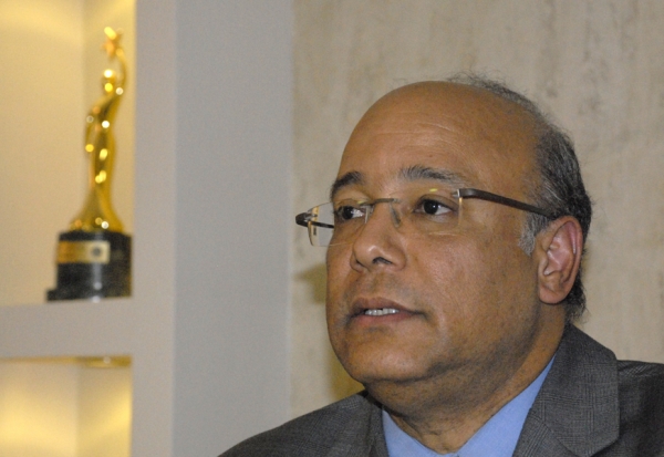 Héctor Álvarez, consultor legal de la Asociación de Cronistas de Arte de República Dominicana.