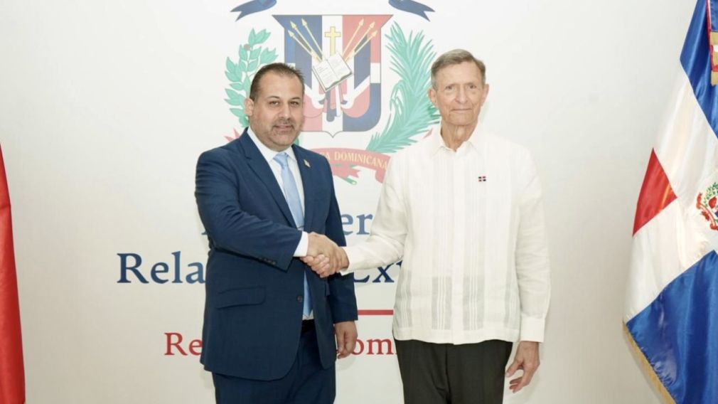 La República Dominicana y Trinidad y Tobago fortalecen la conectividad aérea con el nuevo acuerdo bilateral de cielos abiertos.
