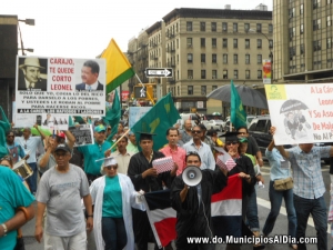Realizan caminata contra corrupción e impunidad de Leonel Fernández en Nueva York