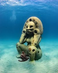 Escultura submarina Atabey.