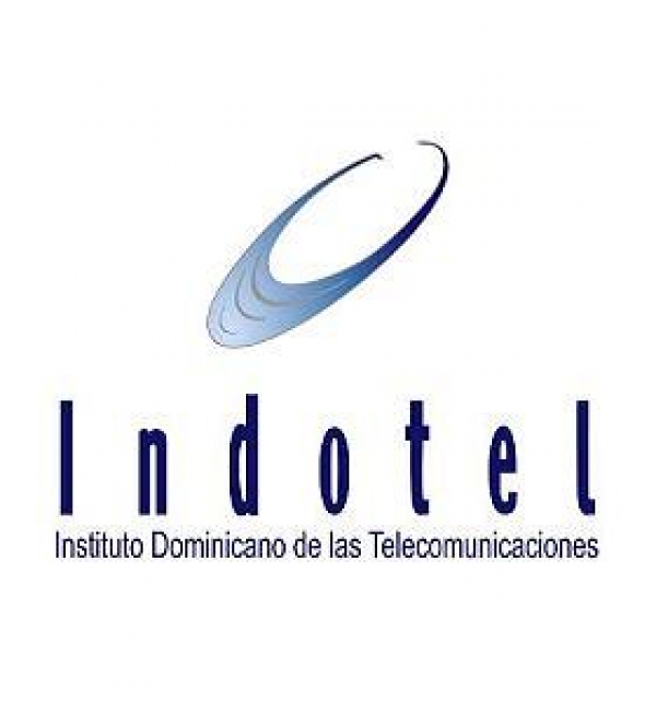 Indotel entregará 50 laptop a estudiantes meritorios de Moca