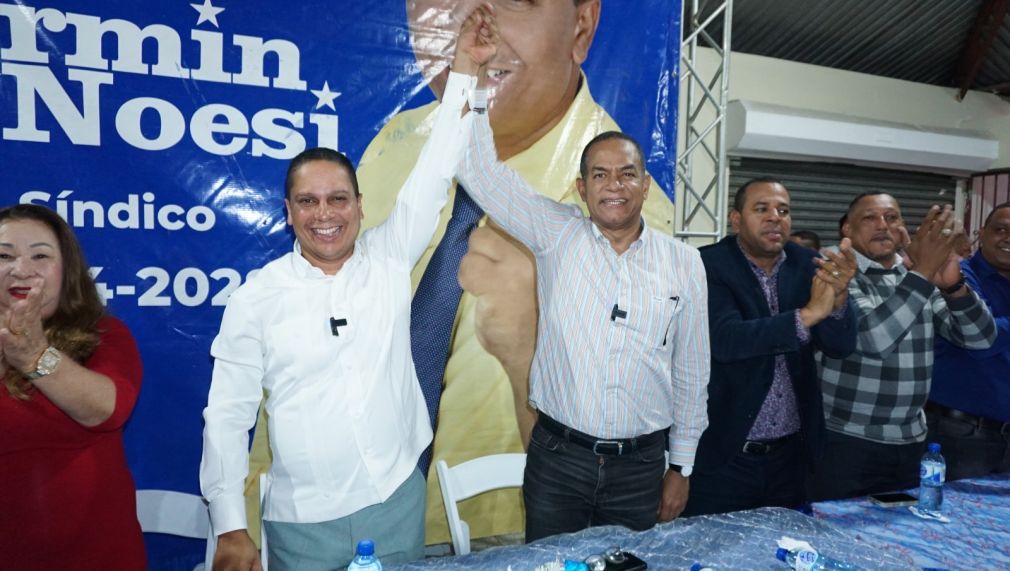 Alcalde de Hato del Yaque, Fermín Noesí y Julio César Valentín.