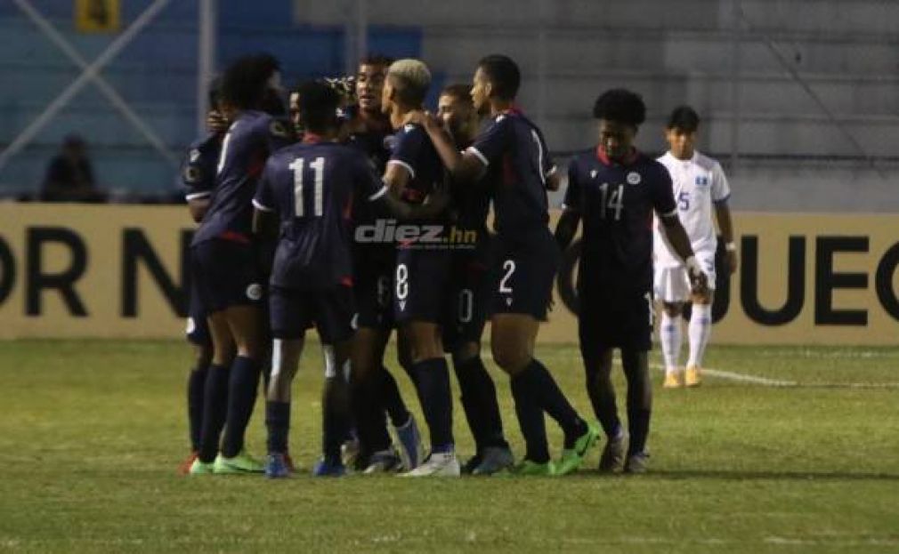 La base de la selección criolla está compuesta en su mayoría por jugadores de la Liga Dominicana de Fútbol (LDF), pero algunos, como el caso de Azcona, militan en Estados Unidos, y otros tres en el fútbol europeo. 