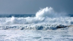 COE declara alerta en Costa Atlántica del país ante oleaje anormal: 