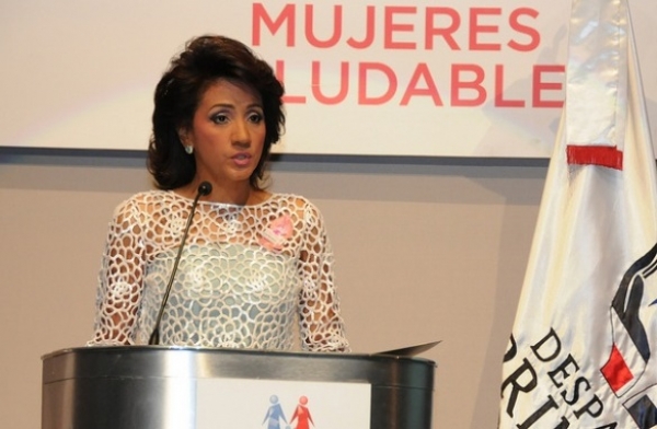 Inicia campaña prevención cáncer de mama “Luchemos hasta detenerlo”