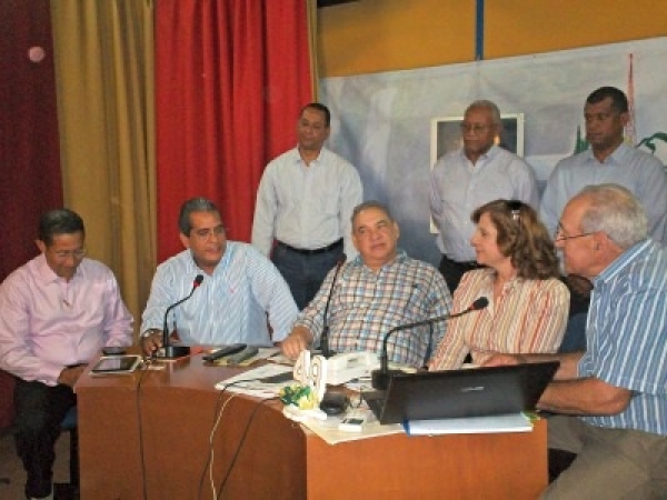 Alberto Perdomo recibe apoyo a su candidatura en Constanza y Bonao