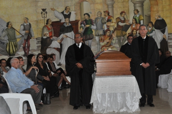 UASD despide a Franklin Franco