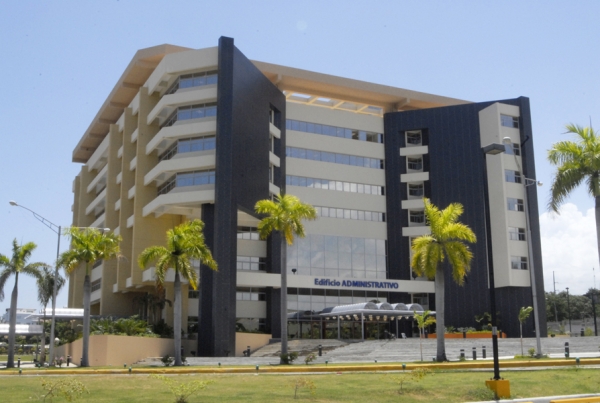 Edificio Administrativo de la UASD, completamente listo para ser entregado por el presidente Leonel Fernández