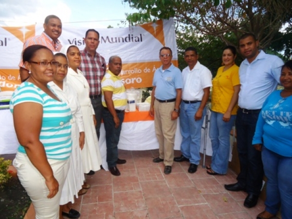 Visión Mundial dona equipos y materiales a cuatro Instituciones de la provincia Bahoruco