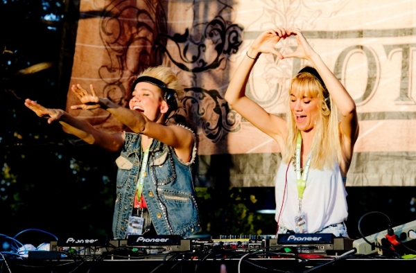 Nervo de la Ghetto.