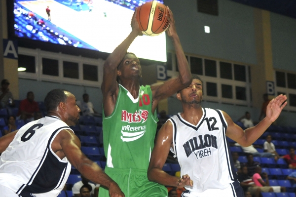Bameso y Los Minas salen airosos en basket distrital