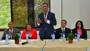 Aspirante a alcalde Domingo Contreras "reto de ayuntamientos es ser gestores territoriales": 