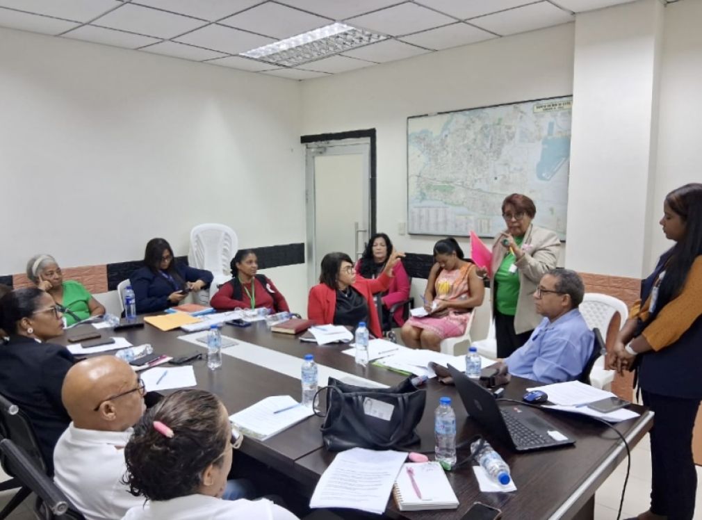 Alcaldía SDE inicia programa de formación para líderes comunitarios y juntas de vecinos.