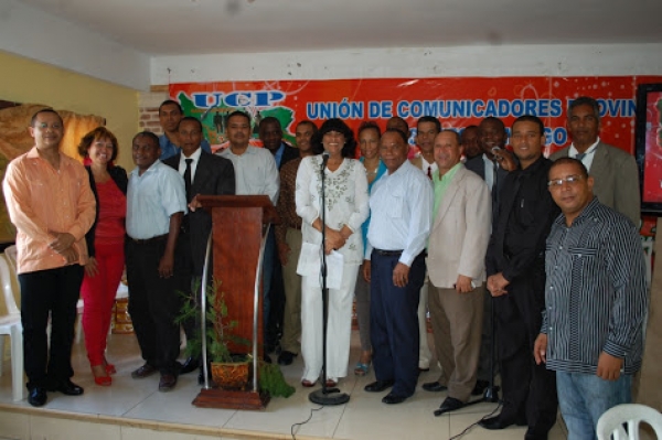 Comunicadores Provincia Santo Domingo celebran para unificar sector