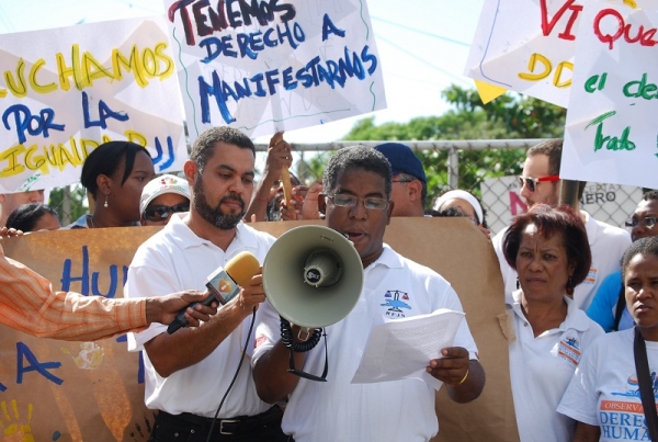 Denuncian situación inhumana en Centro Retención de Haina