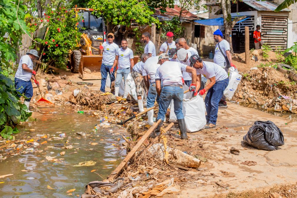La limpieza en Caño Seco se suma a otras iniciativas que se están implementando en Las Terrenas para preservar el medio ambiente y proteger los arrecifes coralinos.