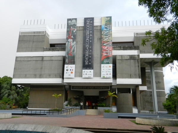 Edificio del Museo de Arte Moderno de República Domincana, donde se llevará a cabo la bienal de arquitectura. .