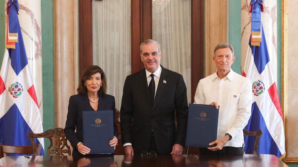 El acuerdo incluye la colaboración en la planificación de preparación ante desastres, programación y entrenamiento de manejo de emergencias, así como la exploración del uso de estrategias de innovación técnica, incluyendo vigilancia con drones.