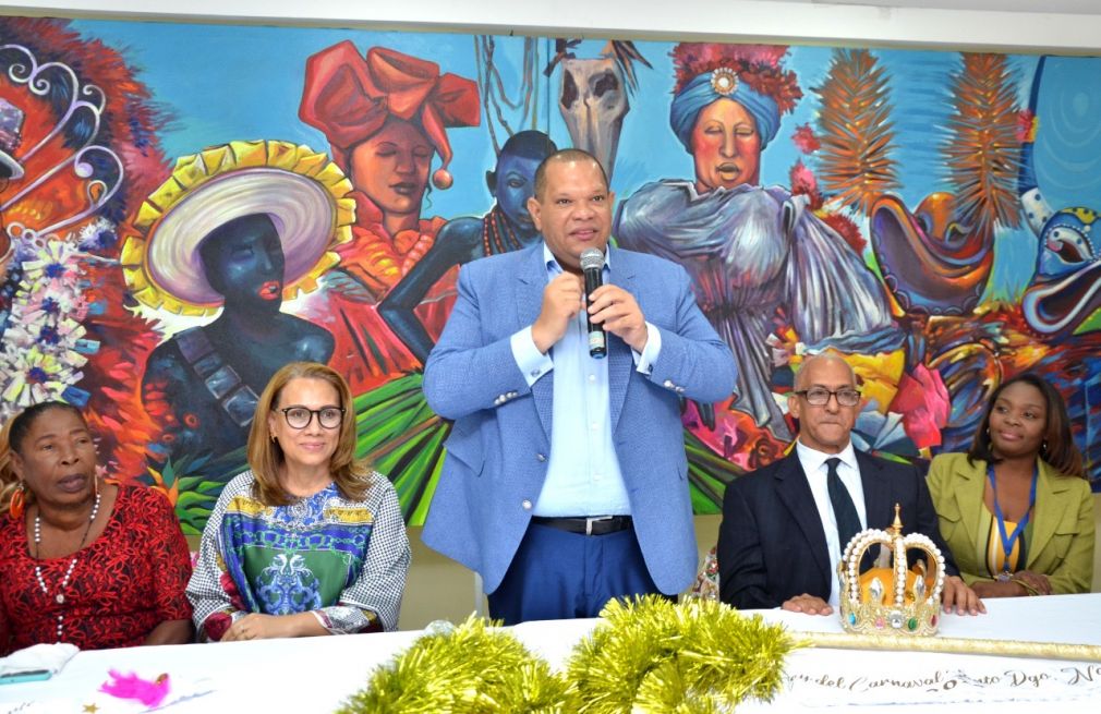 El alcalde de Santo Domingo Norte, Carlos Guzmán, realizó el anuncio oficial.