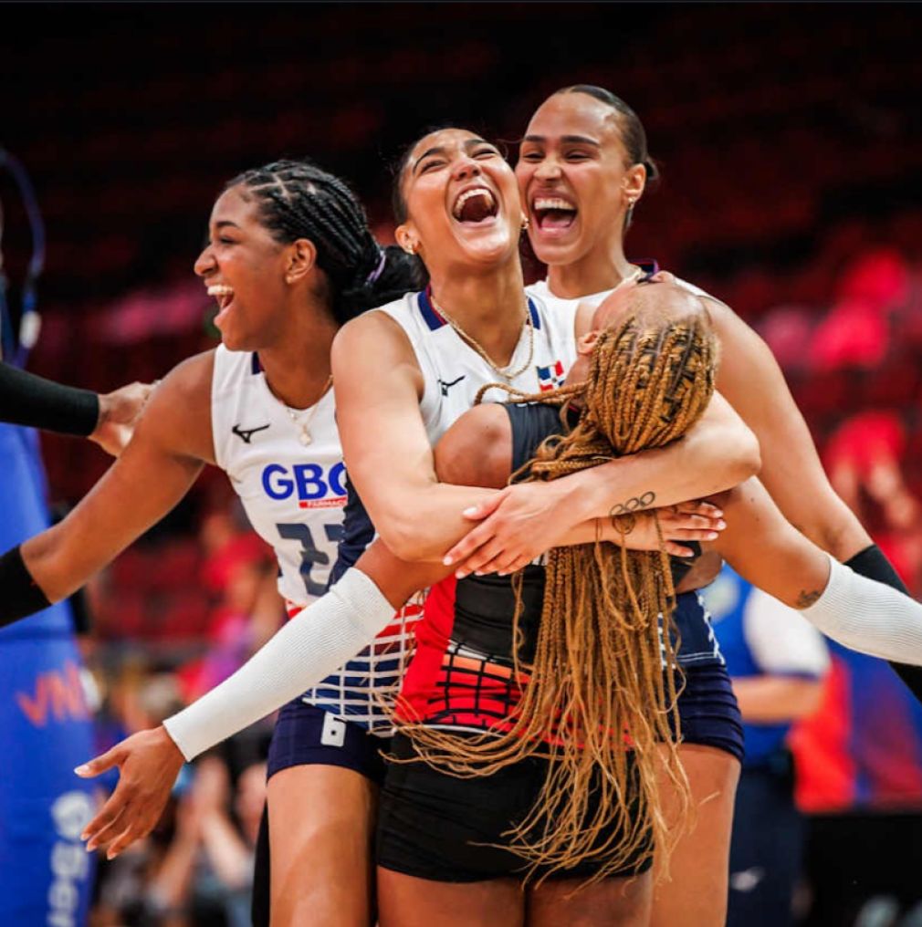 Las Reinas del Caribe debutan con victoria sobre Serbia en la VNL 2025.