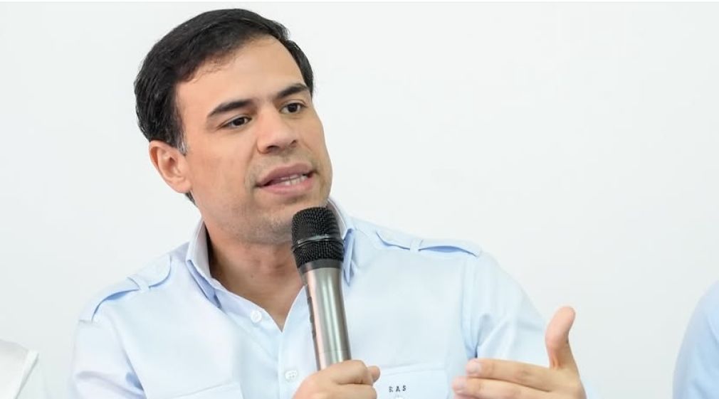 Roberto Ángel Salcedo, ministro de Cultura.