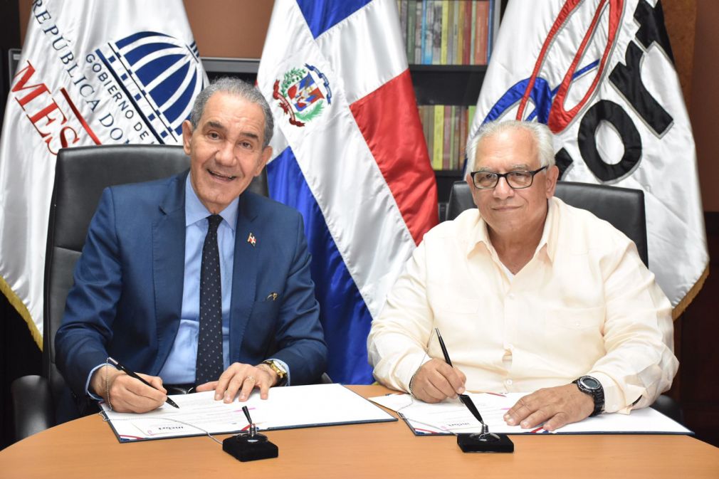 El acuerdo fue suscrito por los titulares de ambas entidades, Franklin García Fermín y Fernando Morales Billini.