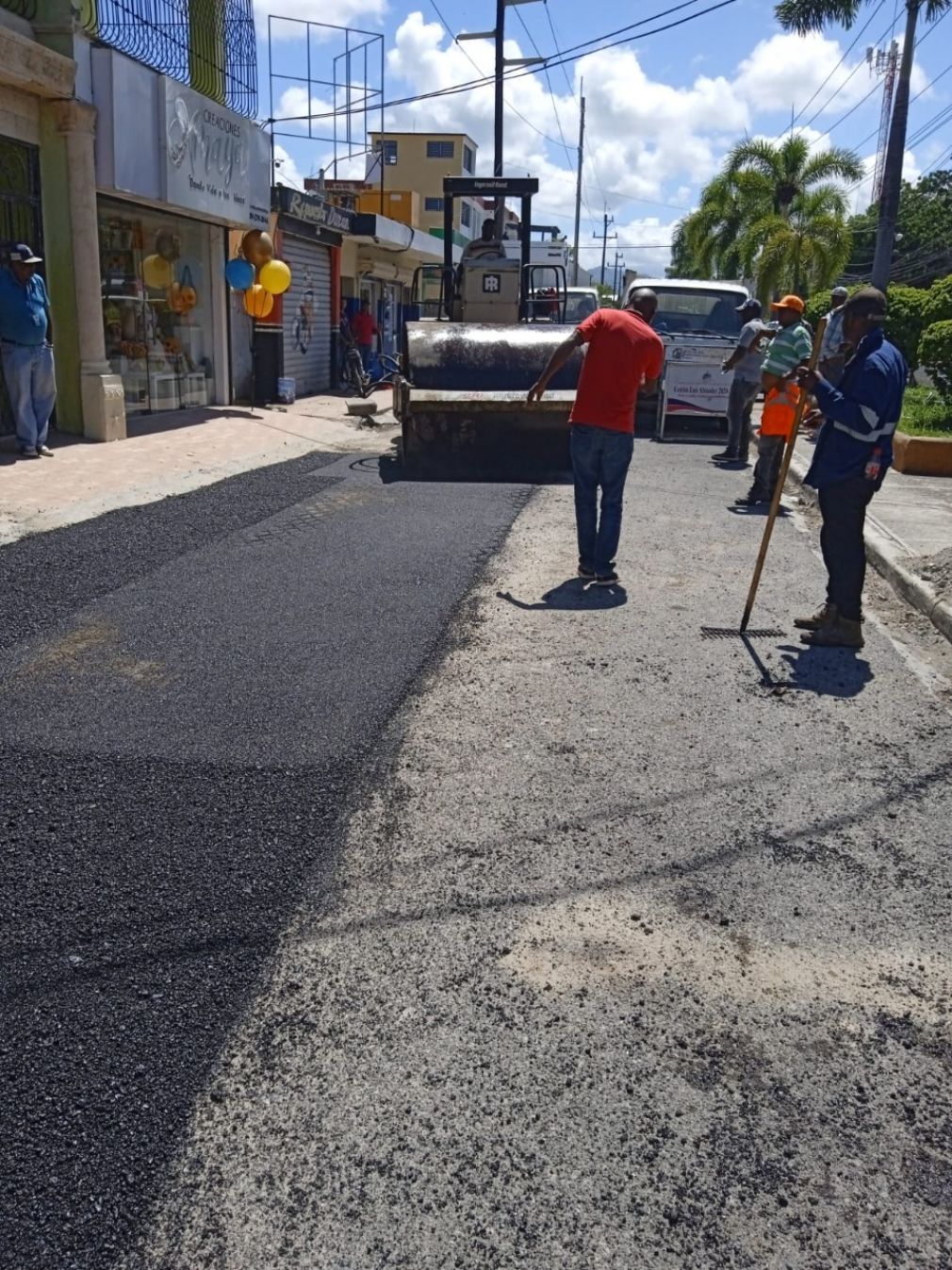 Cada día serán aplicados 18 metros cúbicos de capa asfáltica.