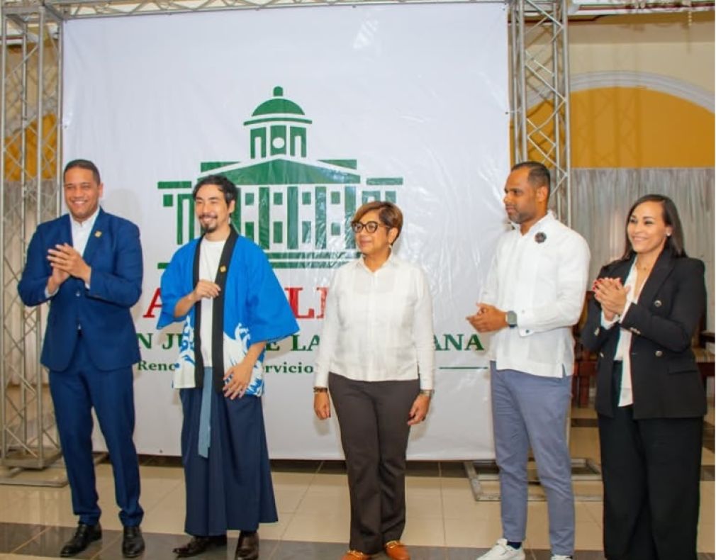 La alcaldía de San Juan de la Maguana realizó un encuentro artístico-cultural con representantes de la Agencia de Cooperación Internacional de Japón, el Mirex y el MEPyD.