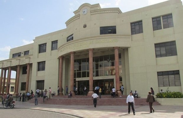 Tribunal impone RD$330 mil de multa y presentación periódica a sobrino de Monchy Fadul: