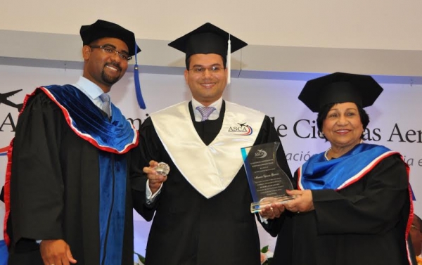 Instituto Dominicano de Aviación Civil enumera logros en el 2013 durante graducción 