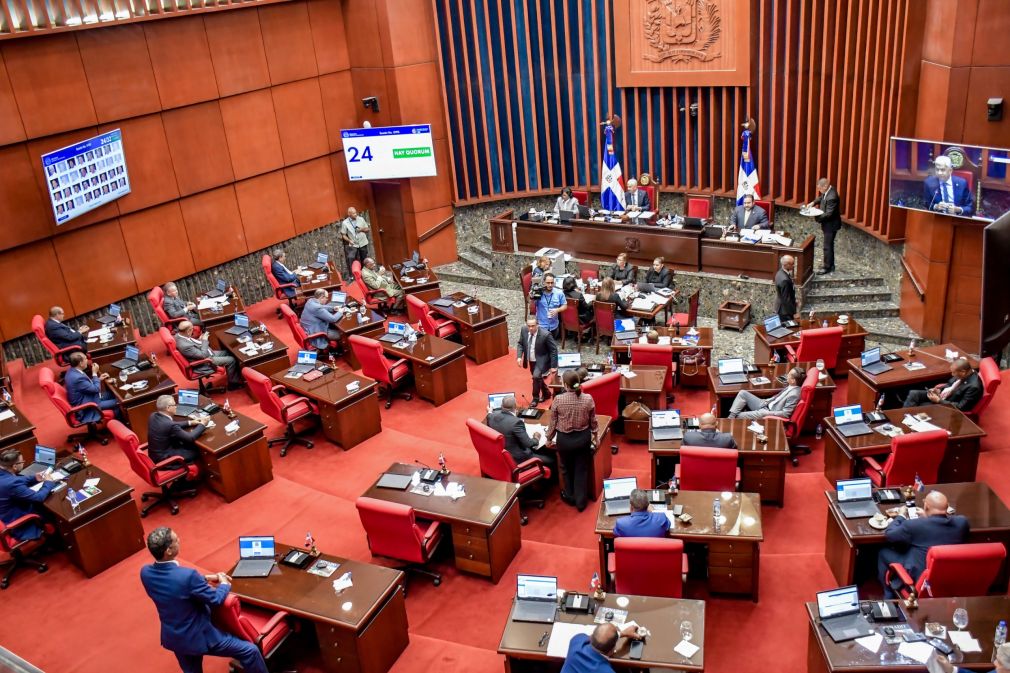 La pieza legislativa cuenta con 102 artículos y establece un sistema de administración, control, mantenimiento de los bienes que sean incautados, secuestrados o abandonados en el curso de un proceso penal o de extinción de dominio.