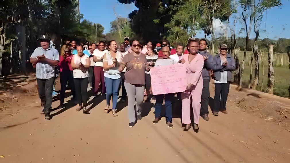 Habitantes de distintas comunidades de Restauración reclaman asfaltado de sus calles.