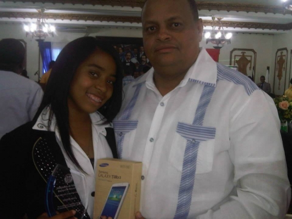 Entregan premio regional a la excelencia estudiantil Hato Mayor 