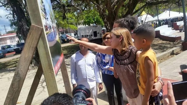 Alcaldesa  de San Juan Puerto Rico anuncia inversión Placita Barceló en Santurce: 