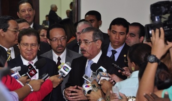 Medina dice periodistas merecen reconocimiento colectivo