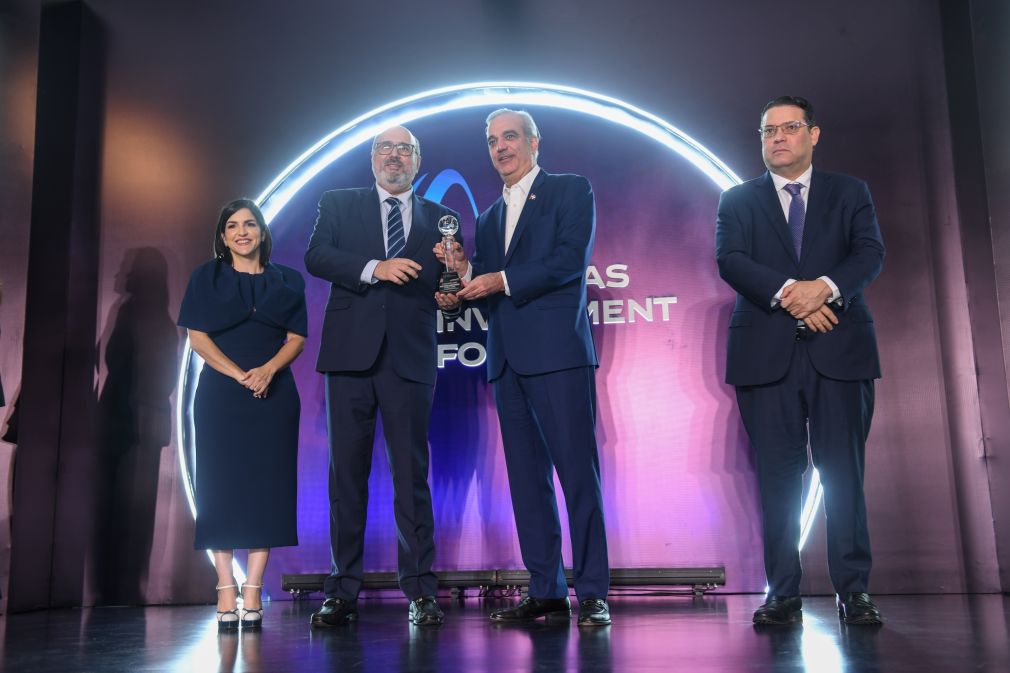 Es la primera compañía del sector de empaques a base de papel que recibe este reconocimiento.
