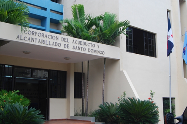 Marañón exige a CAASD suministro de agua