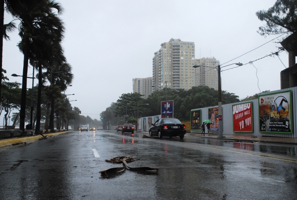El Malecón de Santo Domingo fue duramente golpeado por las fuertas olas que levantó la tormenta Isaac.