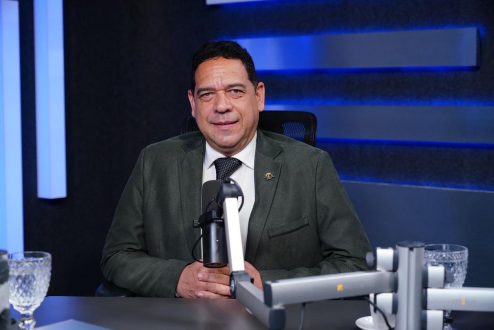 Elmer González propuso la implementación de los “distritos esponja” y mayor planificación urbana para mitigar el impacto de lluvias en la capital.
