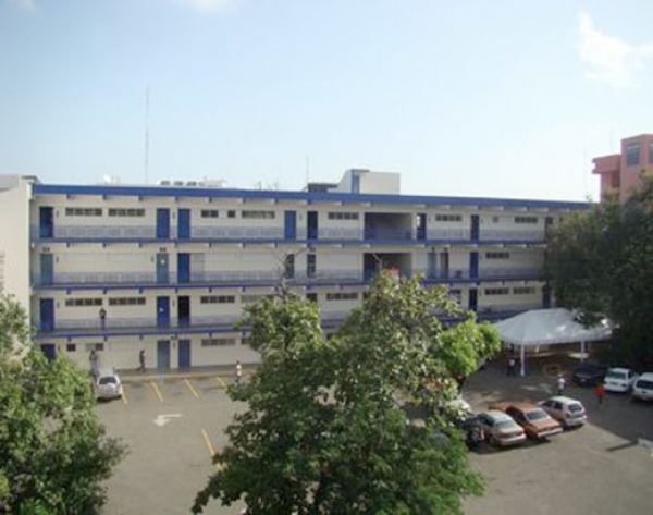 Uno de los edificios de la Universidad Apec.