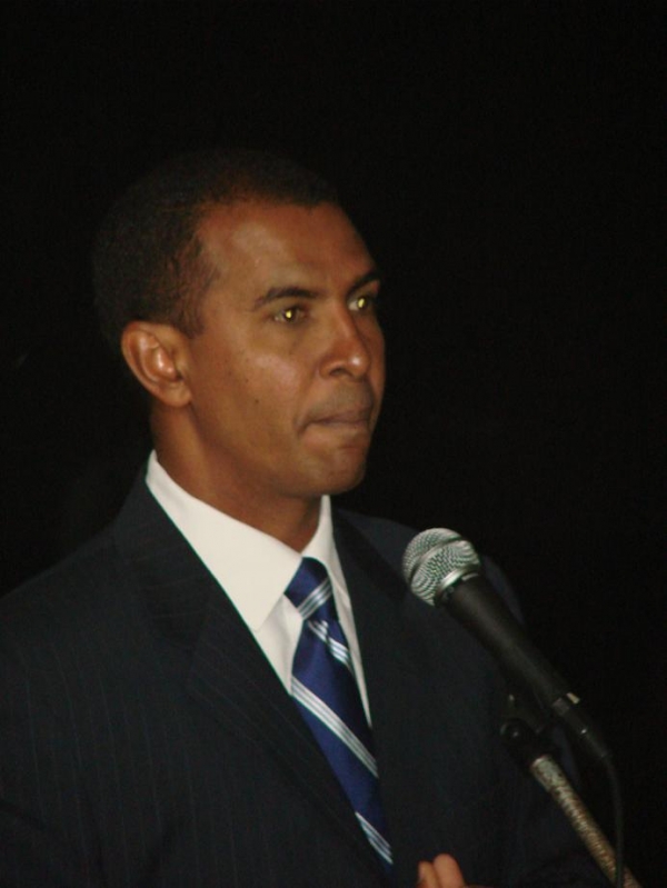 Domingo Contreras.