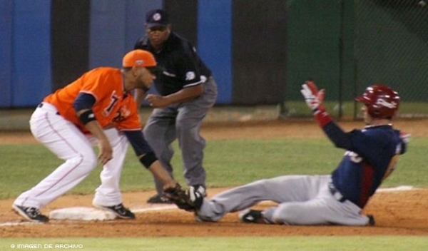 Los Toros se imponen a los Gigantes